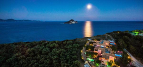  Athenea Villas Private pools & private gardens totally individual  Кери